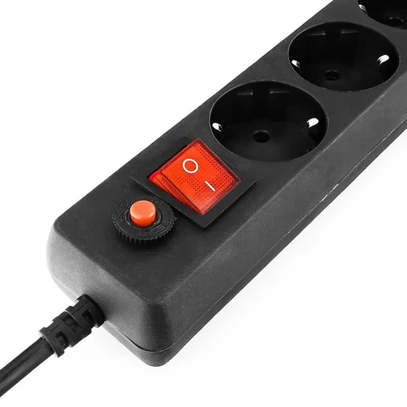 Сетевой фильтр Гарнизон ЕНВ-6 (1,8 м 6 розеток) черный Сетевой фильтр Гарнизон ЕНВ-6 (1,8 м 6 розеток) черный