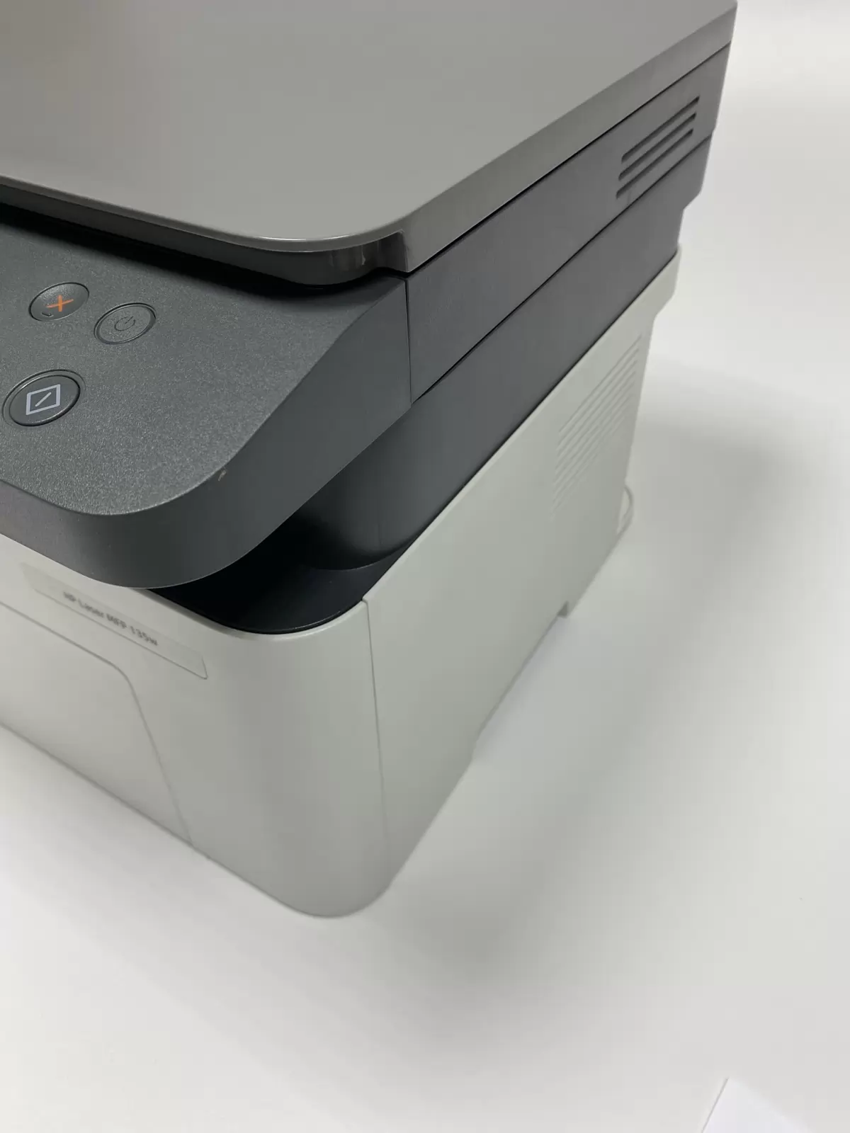 МФУ лазерное HP Laser MFP 135w, ч/б, A4, белый/черный